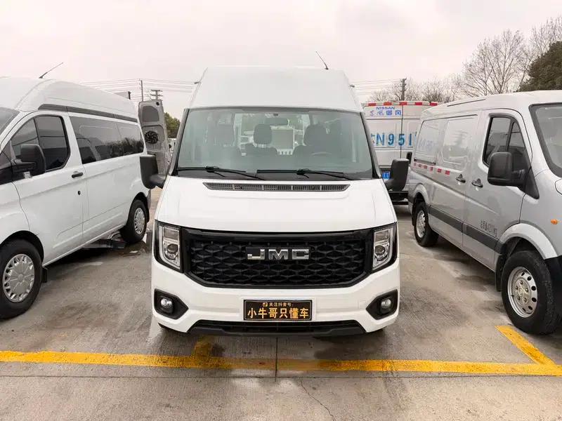 Fushun 2023 2.0T Manual Diesel Mid-Wheelbase Mid-Roof Commercial Multi-Purpose Passenger Van (7 Seats) — миниатюра 2