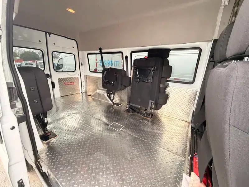 Fushun 2023 2.0T Manual Diesel Mid-Wheelbase Mid-Roof Commercial Multi-Purpose Passenger Van (7 Seats) — миниатюра 12