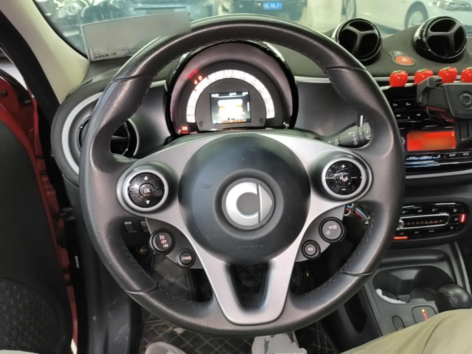 smart forfour 2018 1.0L 52kW Passion Edition — миниатюра 13
