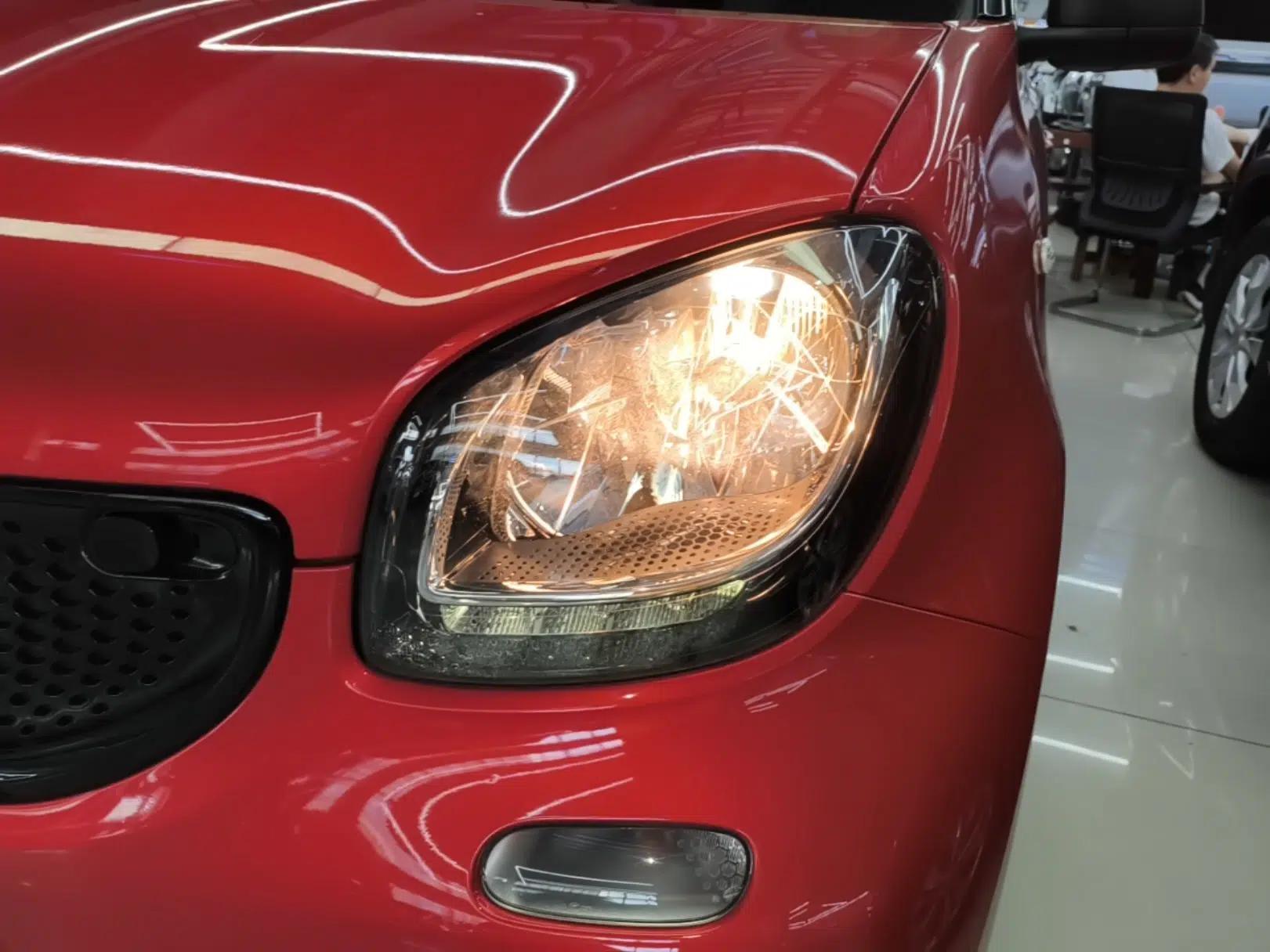 smart forfour 2018 1.0L 52kW Passion Edition — миниатюра 8