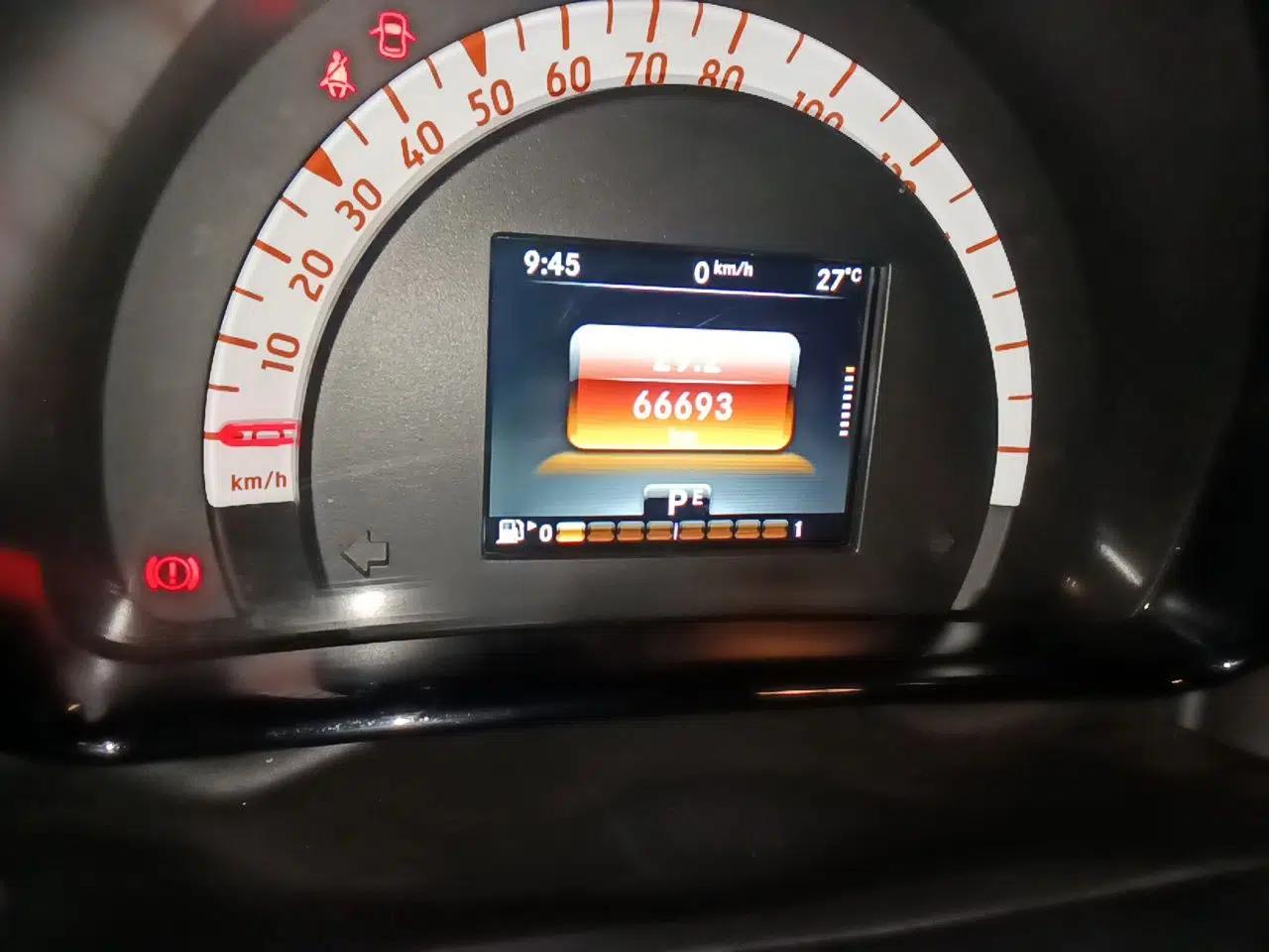 smart forfour 2016 1.0L 52 kW Dynamic Edition — миниатюра 12