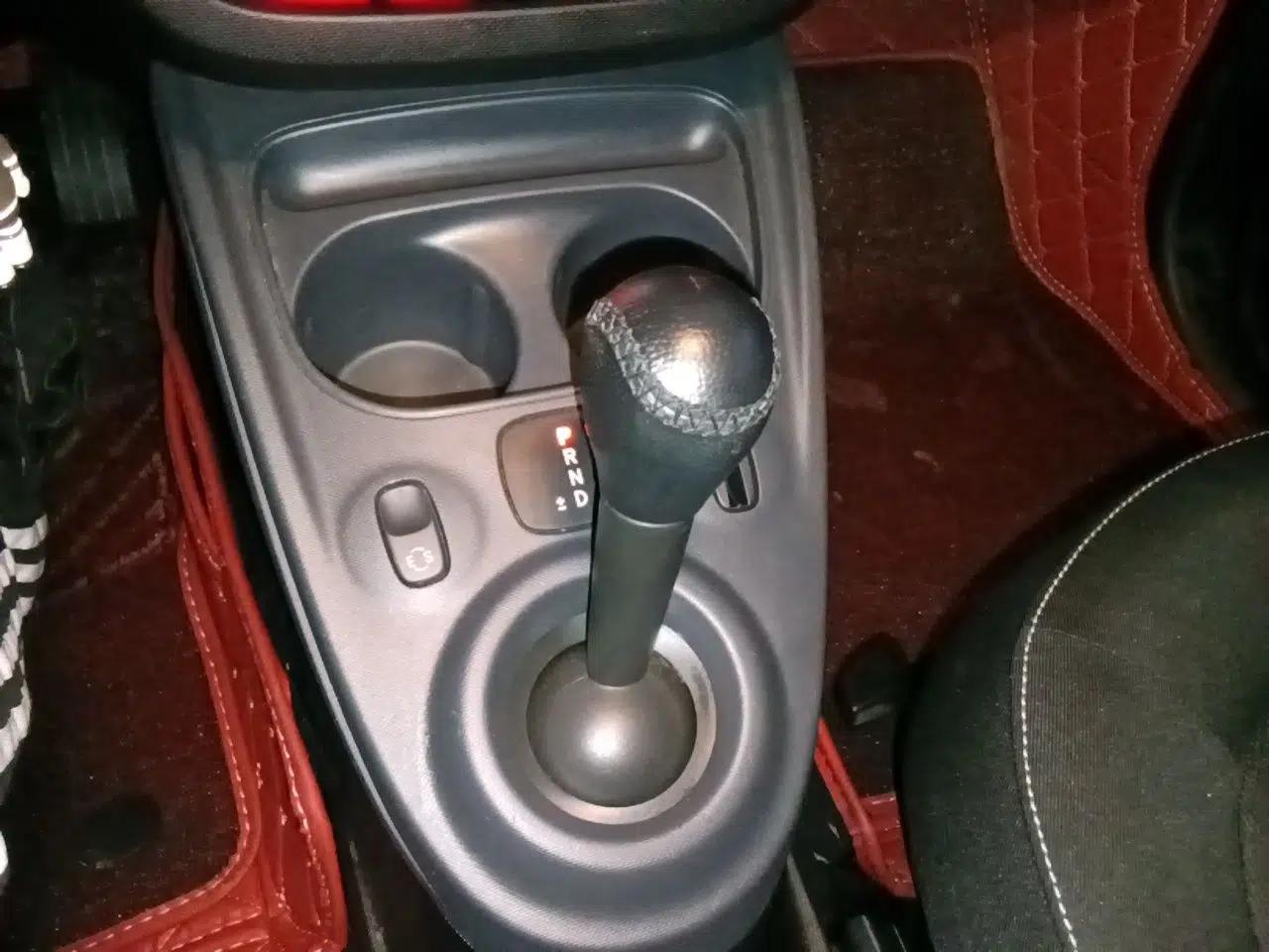 smart forfour 2016 1.0L 52 kW Dynamic Edition — миниатюра 14