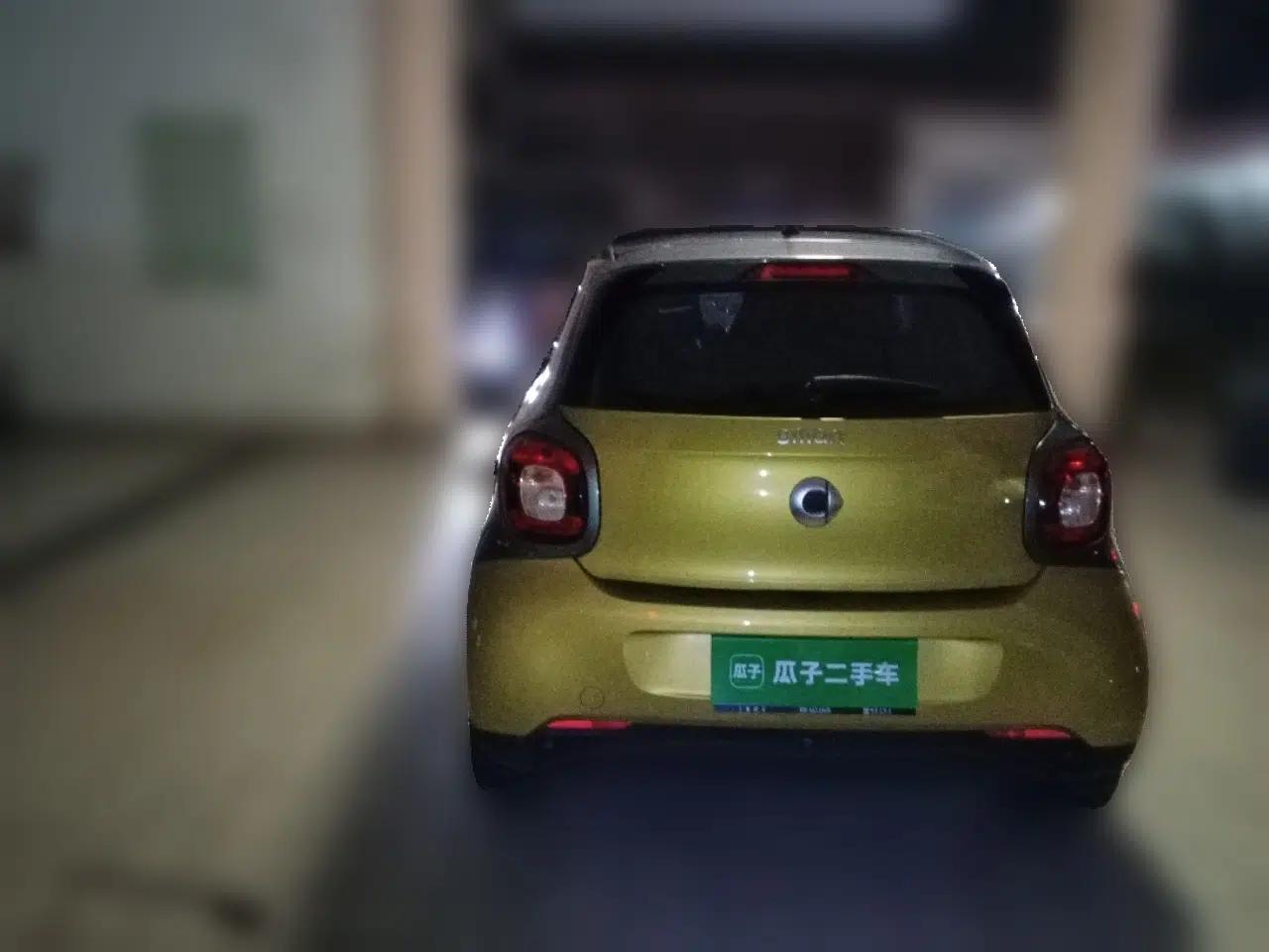 smart forfour 2016 1.0L 52 kW Dynamic Edition — миниатюра 5