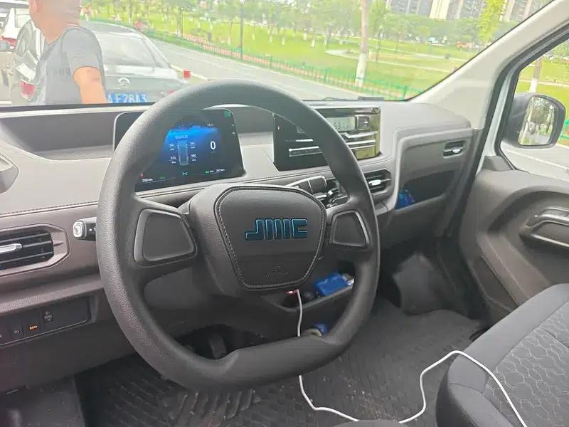 E-Fushun 2025 Model, Window Version, 41.86kWh, Short Wheelbase, Low Roof, 5 Seats — миниатюра 11