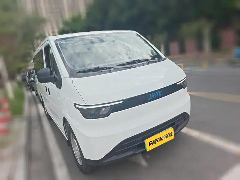E-Fushun 2025 Model, Window Version, 41.86kWh, Short Wheelbase, Low Roof, 5 Seats — миниатюра 3