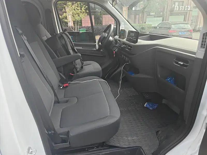 E-Fushun 2025 Model, Window Version, 41.86kWh, Short Wheelbase, Low Roof, 5 Seats — миниатюра 8