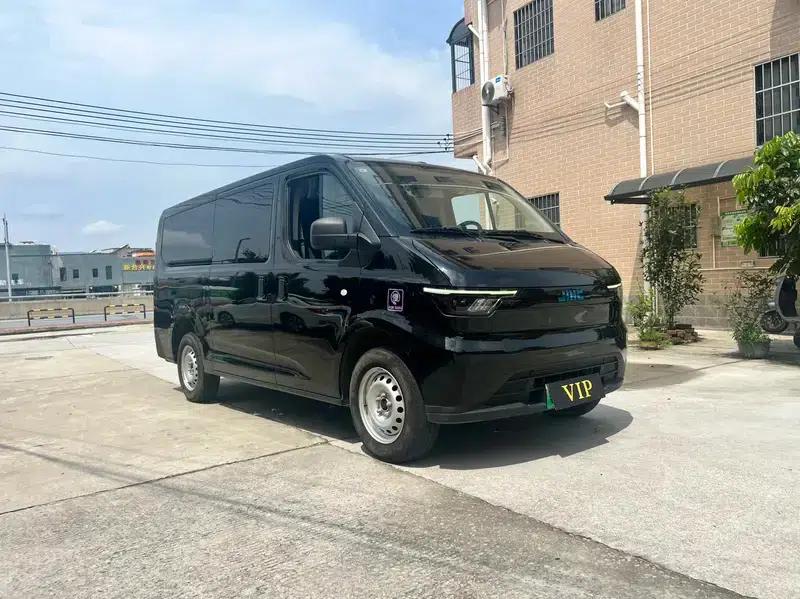 E-Fushun 2025 Model, Window Version, 41.86kWh, Short Wheelbase, Low Roof, 5 Seats — миниатюра 3