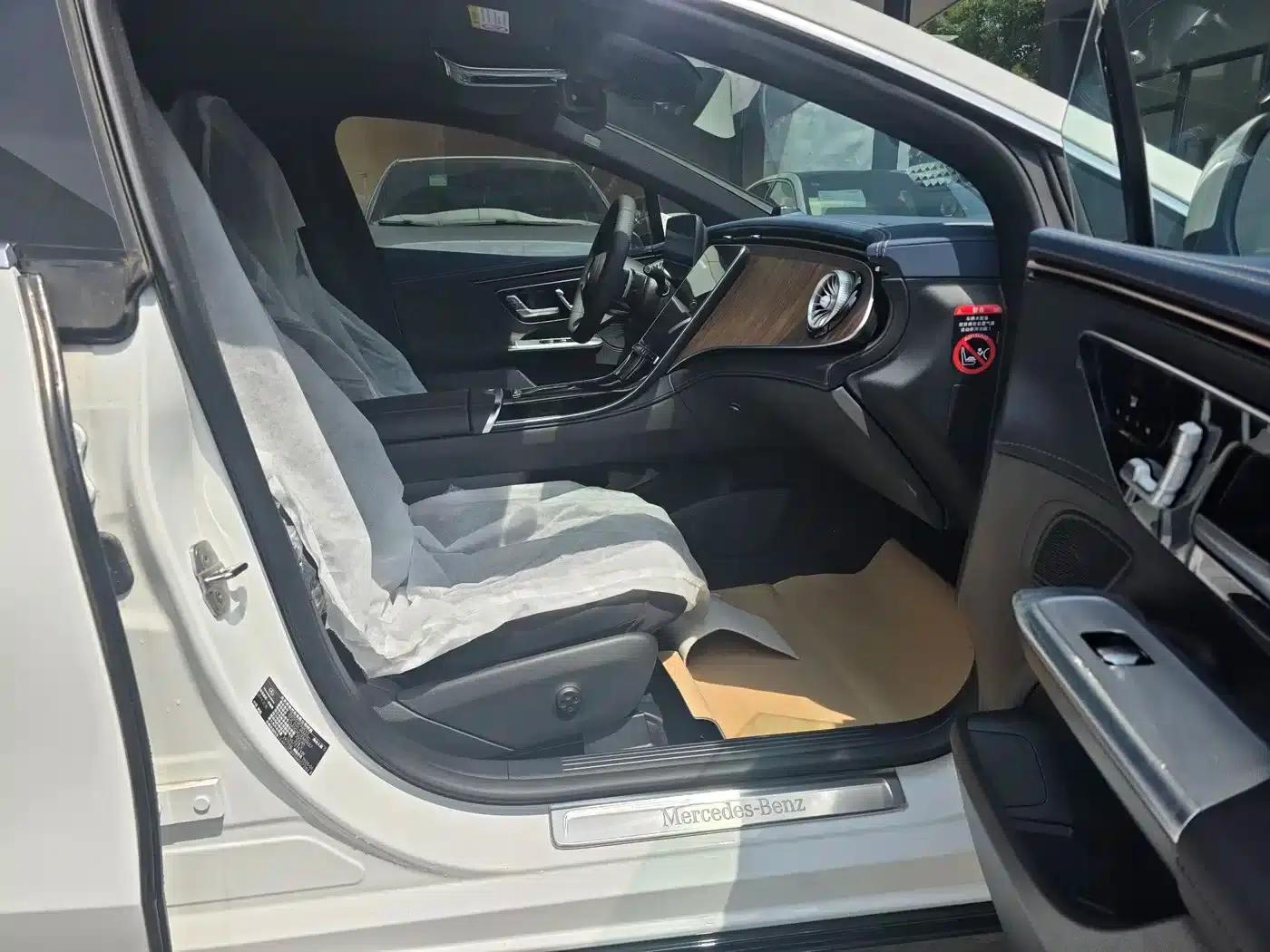 Mercedes-Benz EQE 2025 500 4MATIC Pioneer Edition — миниатюра 5