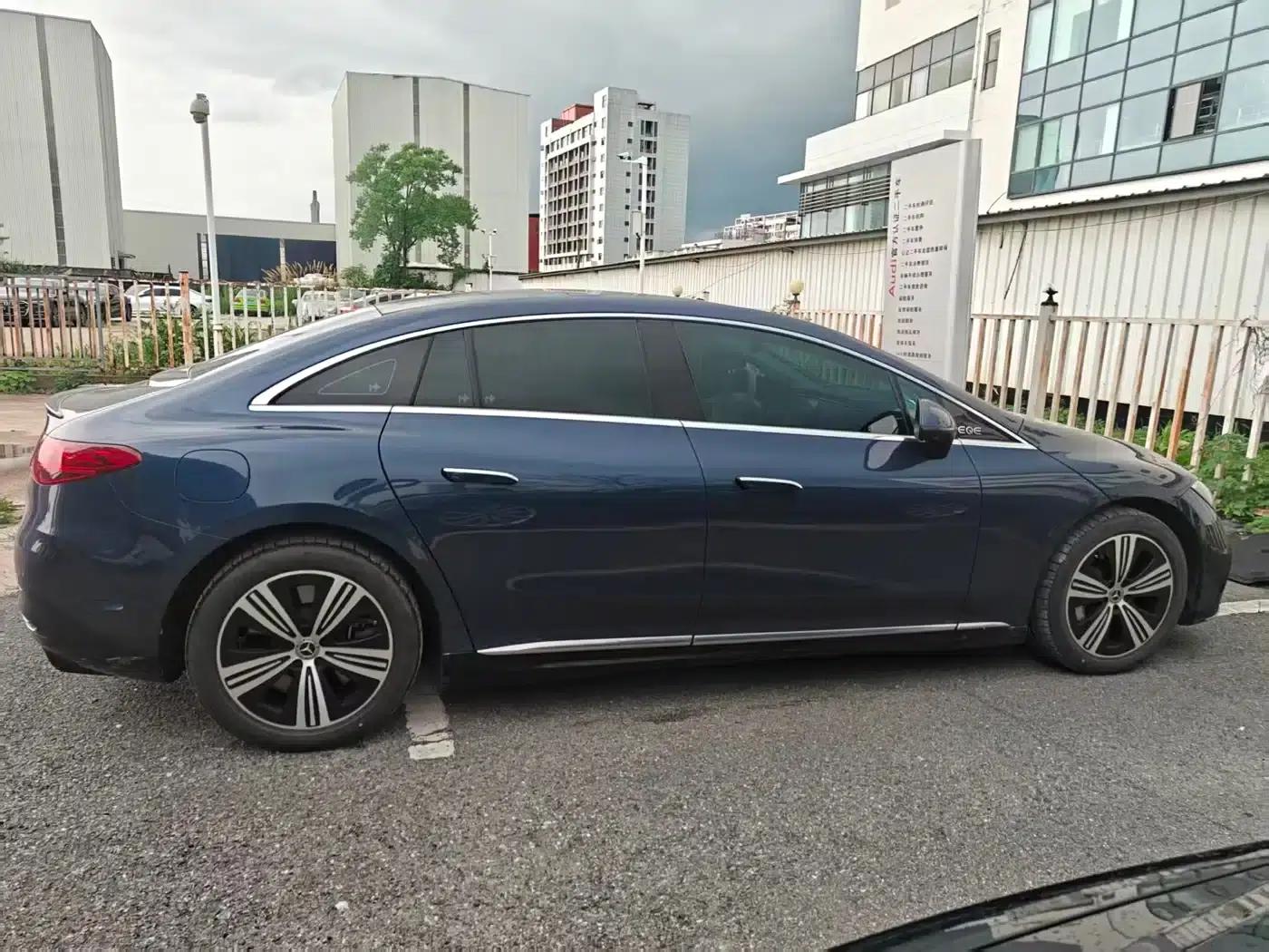 Mercedes-Benz EQE 2022 350 Luxury Edition — миниатюра 4