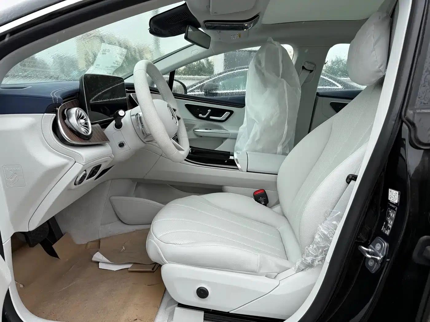 Mercedes-Benz EQE 2025 500 4MATIC Luxury Edition — миниатюра 3