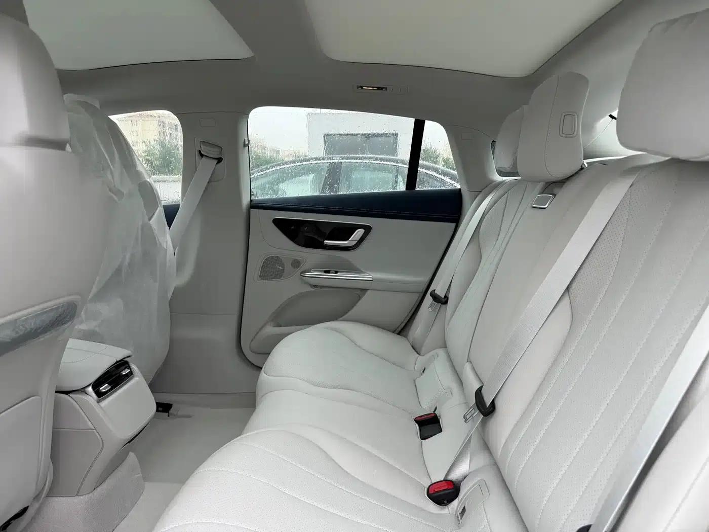 Mercedes-Benz EQE 2025 500 4MATIC Luxury Edition — миниатюра 5