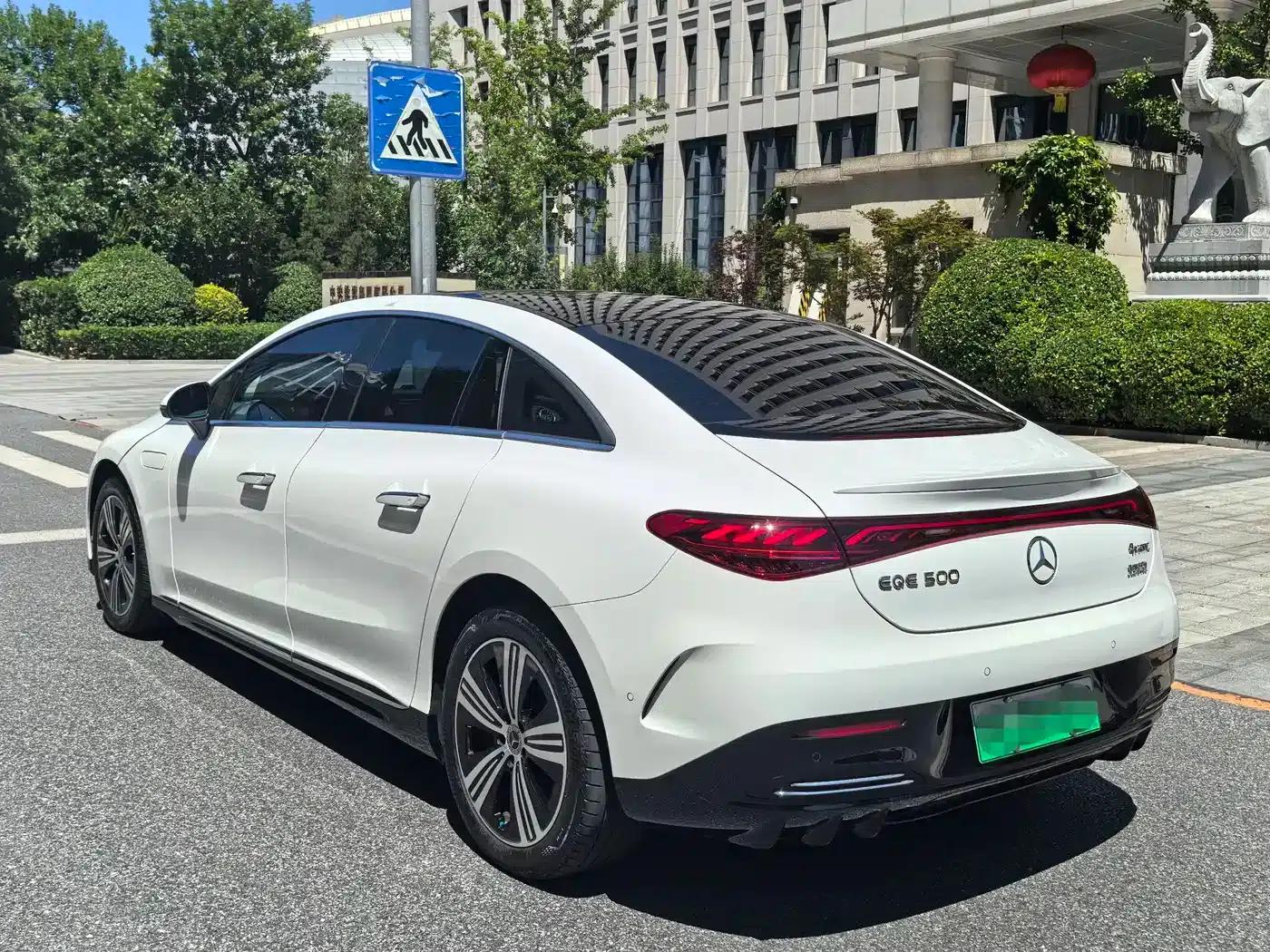 Mercedes-Benz EQE 2025 500 4MATIC Luxury Edition — миниатюра 2