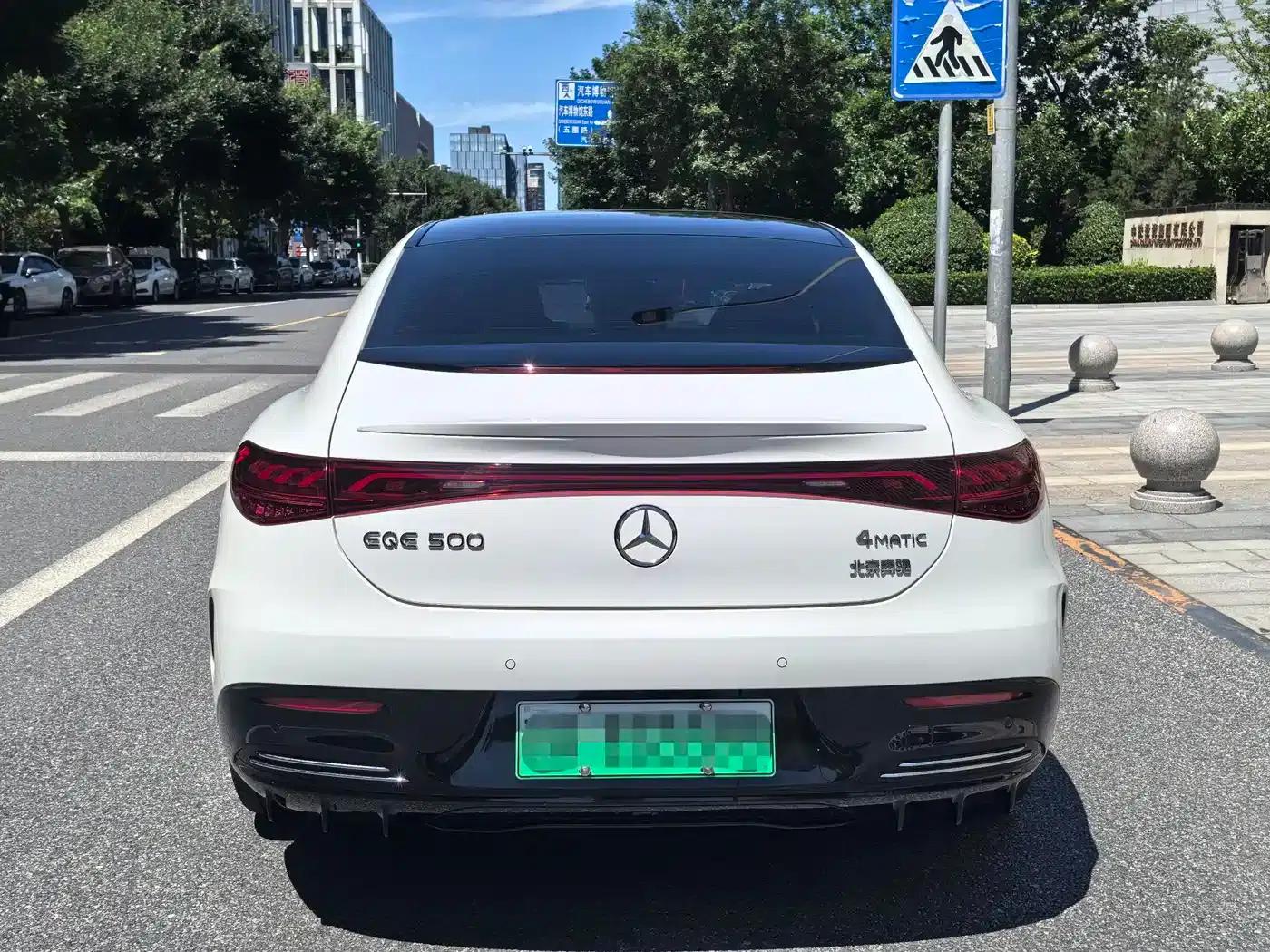 Mercedes-Benz EQE 2025 500 4MATIC Luxury Edition — миниатюра 3