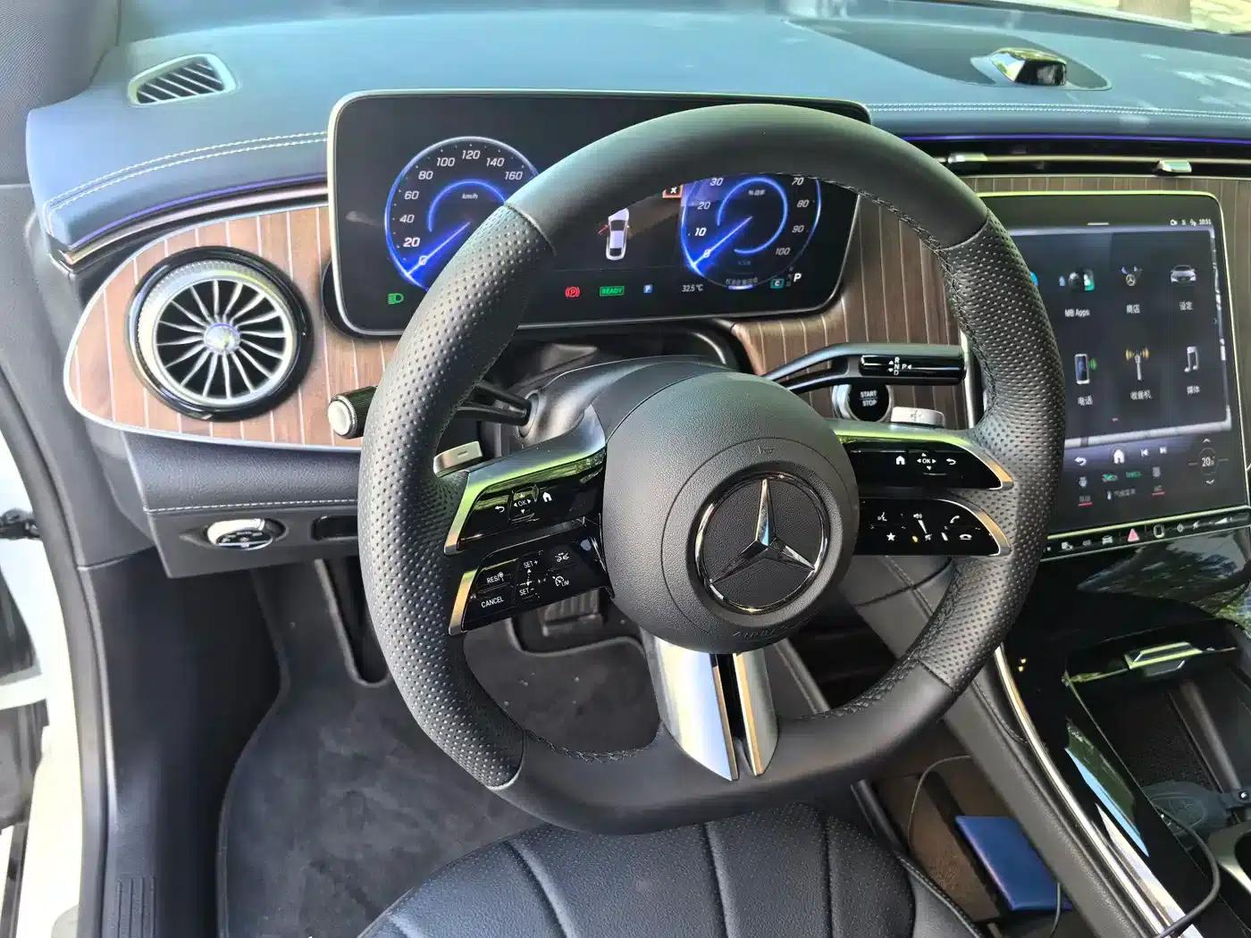 Mercedes-Benz EQE 2025 500 4MATIC Luxury Edition — миниатюра 23