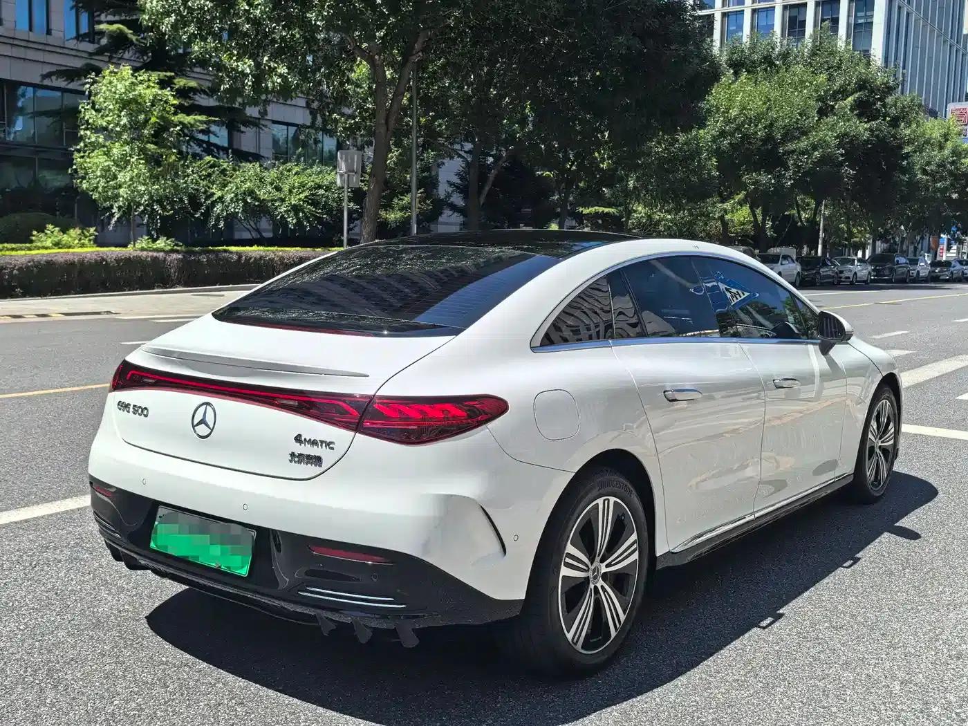 Mercedes-Benz EQE 2025 500 4MATIC Luxury Edition — миниатюра 4