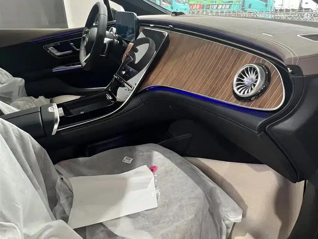 Mercedes-Benz EQE 2025 500 4MATIC Pioneer Edition — миниатюра 7