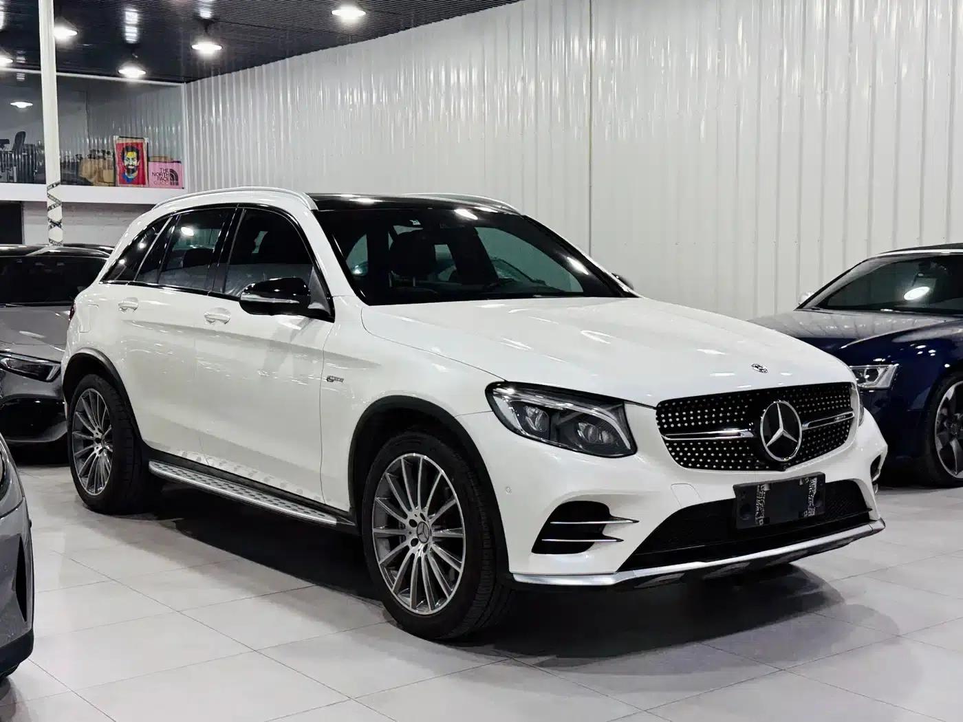 2017 Mercedes-Benz GLC AMG 43 4MATIC — миниатюра 1