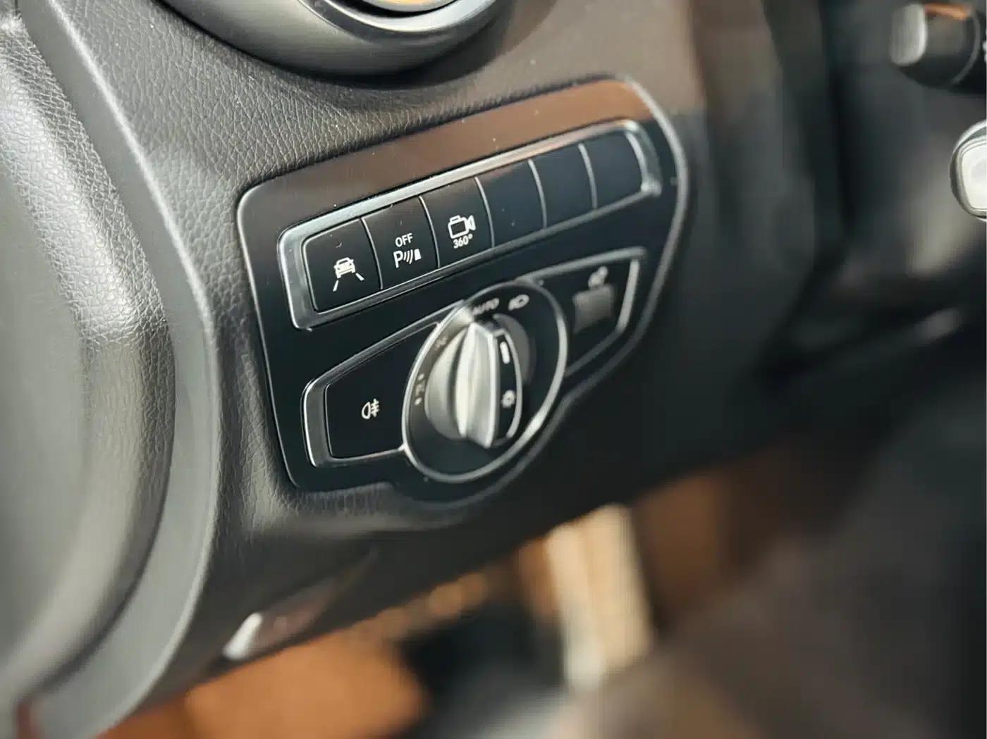 2017 Mercedes-Benz GLC AMG 43 4MATIC — миниатюра 7