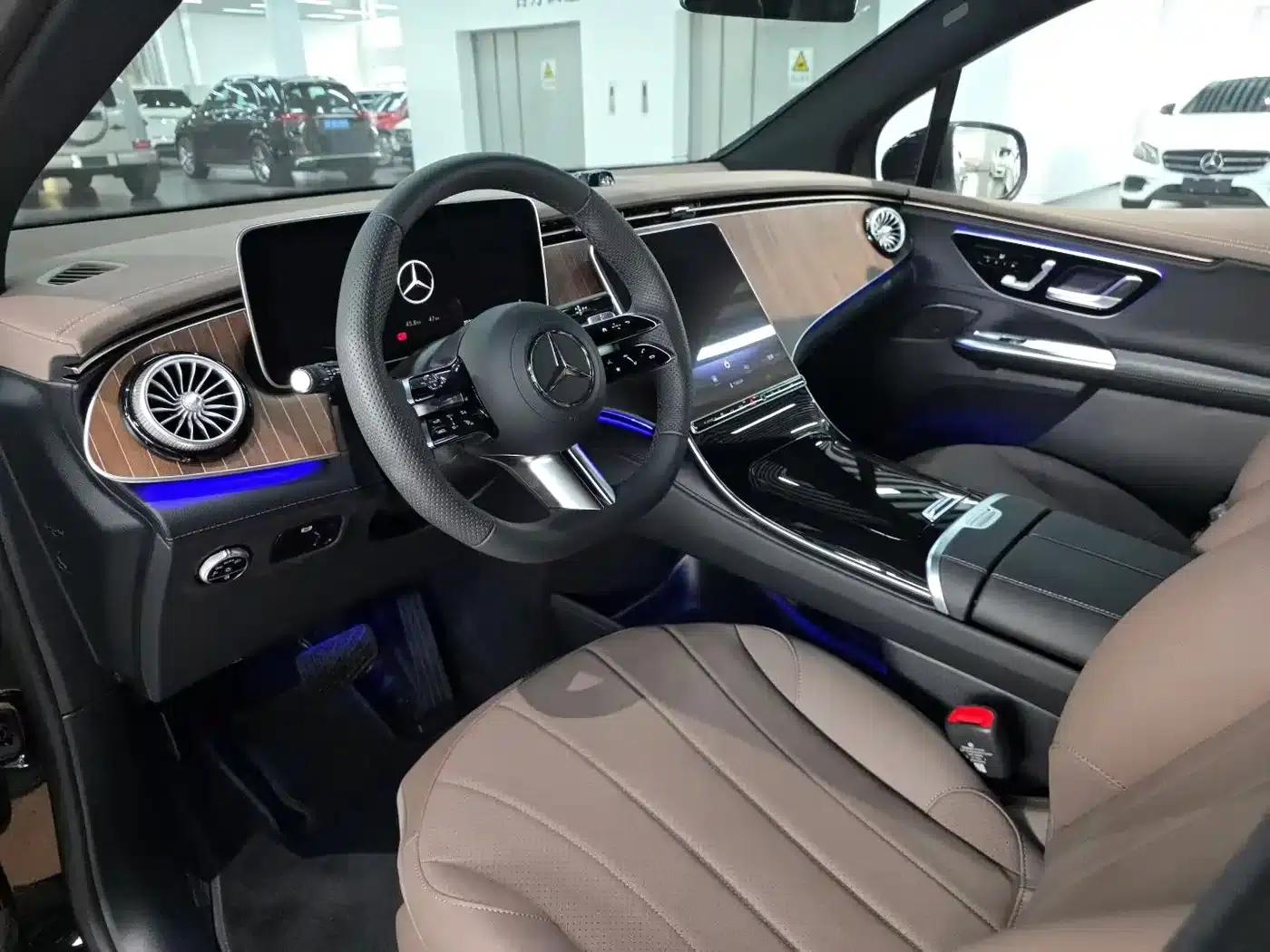 Mercedes-Benz EQE SUV 2024 500 4MATIC Pioneer Edition — миниатюра 4