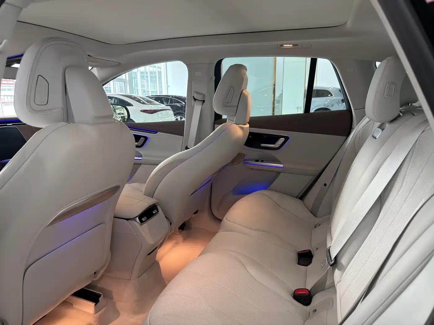 Mercedes-Benz EQE SUV 2023 350 4MATIC Pioneer Edition — миниатюра 8