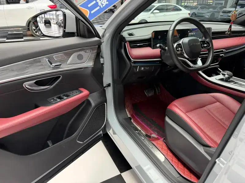 Jetour X70 PRO 2023 1.5T DCT Comfort 5-seater — миниатюра 19