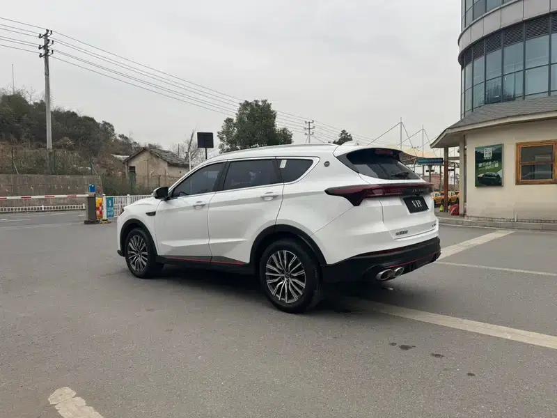 Jetour X70 PRO 2023 1.6TD DCT Enjoy PRO 5-seater — миниатюра 4