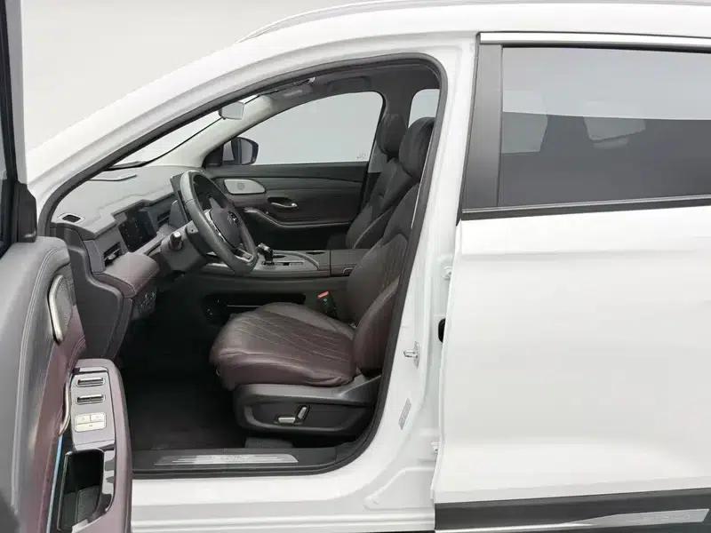 Jetour X90 PRO 2024 2.0TD DCT Premium Edition — миниатюра 17