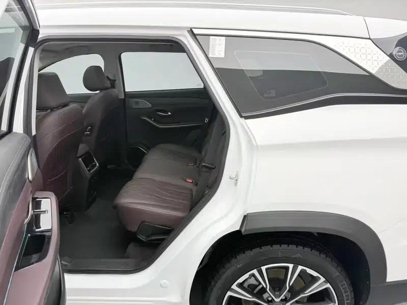 Jetour X90 PRO 2024 2.0TD DCT Premium Edition — миниатюра 18