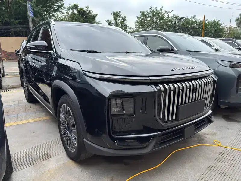 Jetour X90 PRO 2024 1.6TD DCT Luxury Edition — миниатюра 3