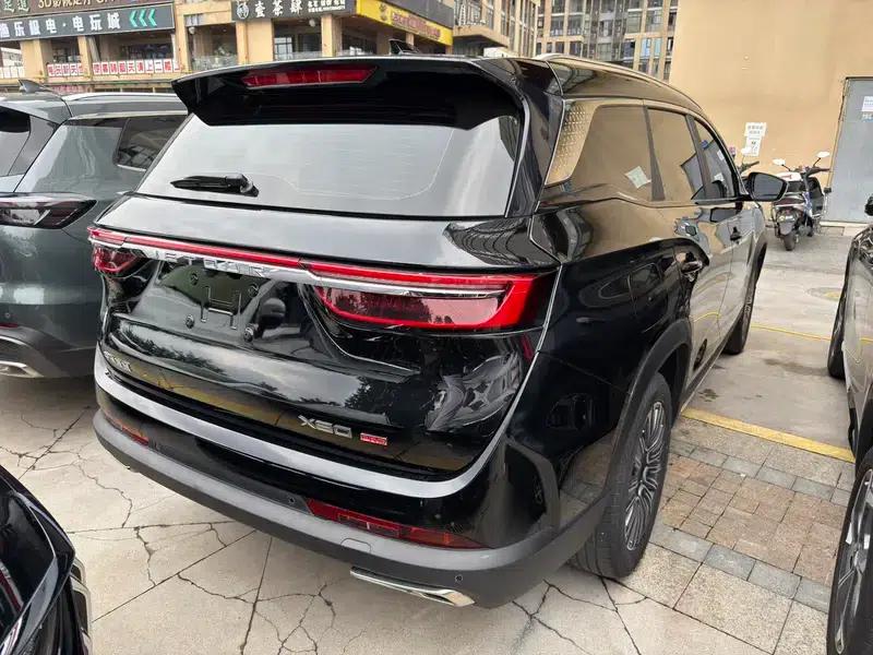 Jetour X90 PRO 2024 1.6TD DCT Luxury Edition — миниатюра 6