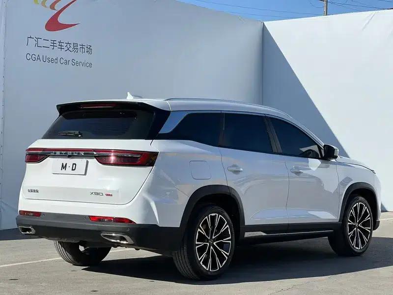 Jetour X90 PRO 2024 2.0TD DCT Premium Edition — миниатюра 6
