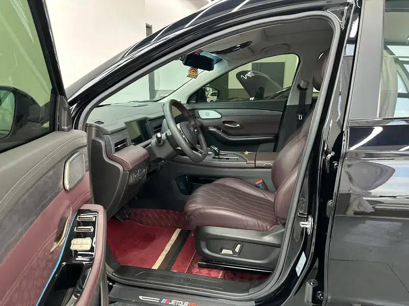 Jetour X90 PRO 2024 1.6TD DCT Luxury Edition — миниатюра 17