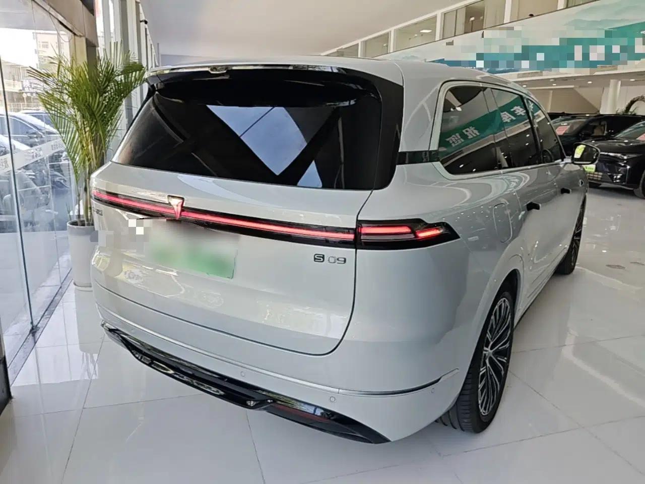 Deepal S09 2025 Four-Wheel Drive Ultra+ Custom Edition — миниатюра 6