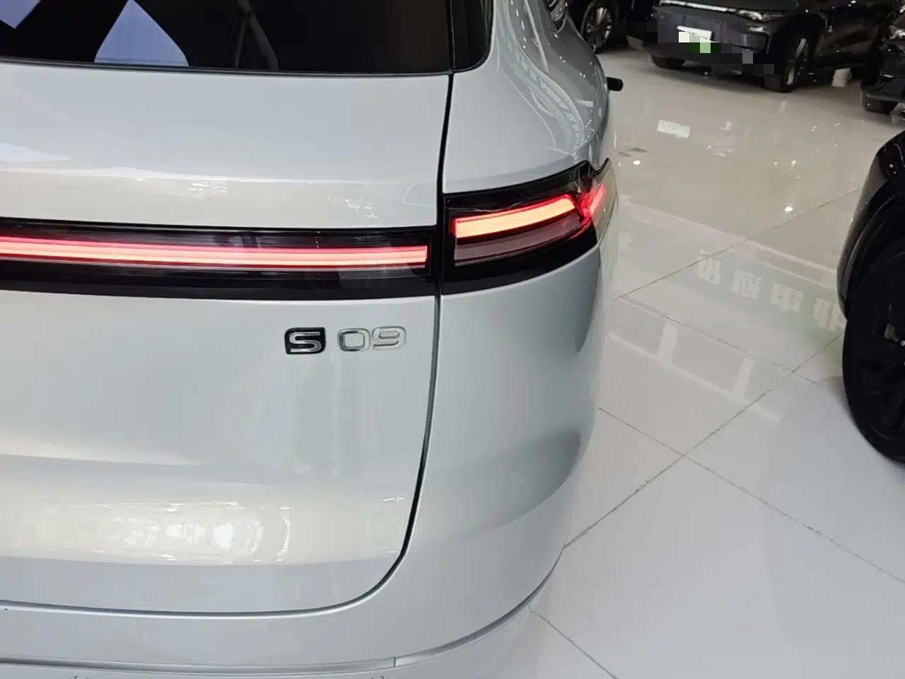 Deepal S09 2025 Four-Wheel Drive Ultra+ Custom Edition — миниатюра 9