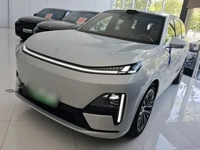 Deepal S09 2025 Four-Wheel Drive Ultra+ Custom Edition