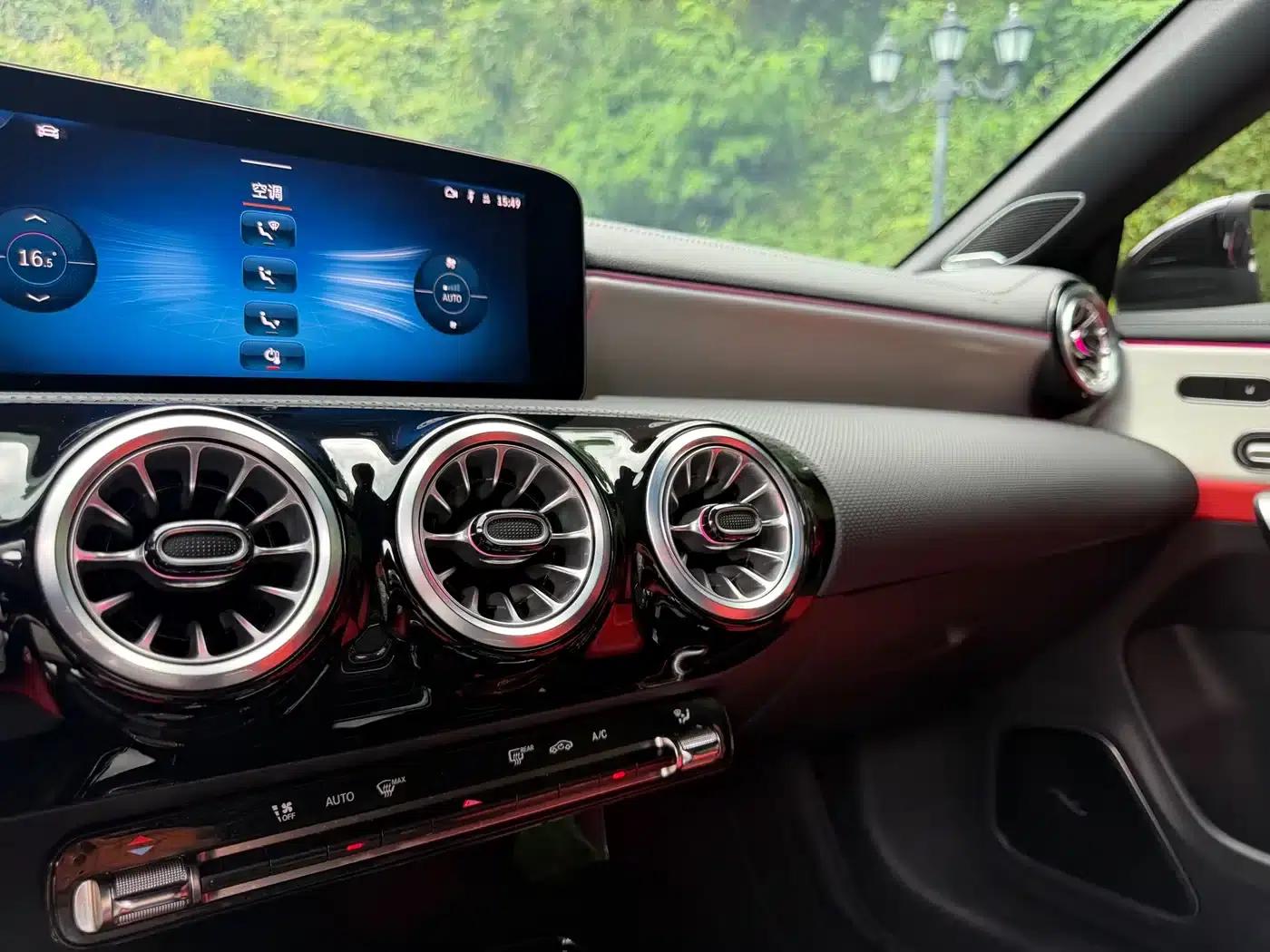 2025 Mercedes-Benz CLA AMG 35 4MATIC — миниатюра 9