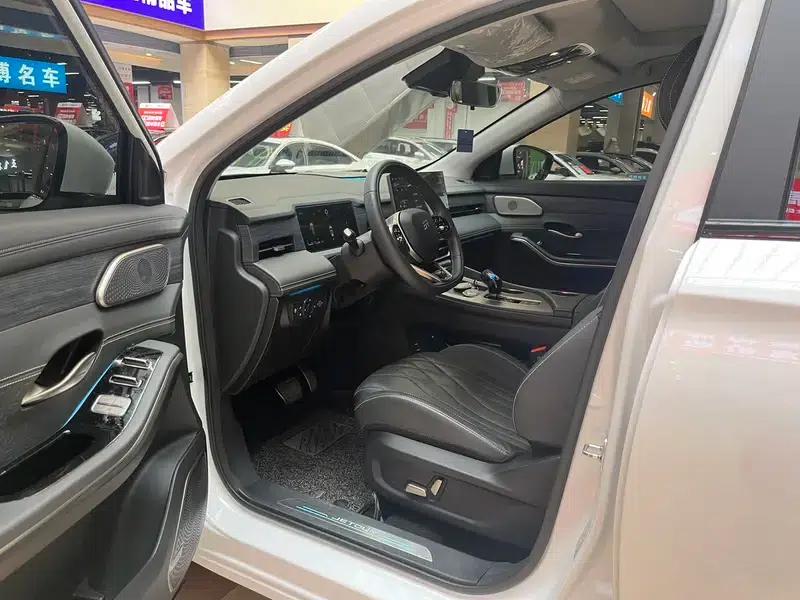 Jetour X90 C-DM 2025 1.5TD DHT Luxury Edition — миниатюра 12