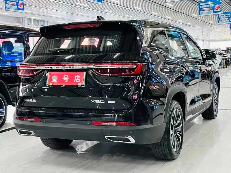 Jetour X90 C-DM 2025 1.5TD DHT Elite Edition — миниатюра 6