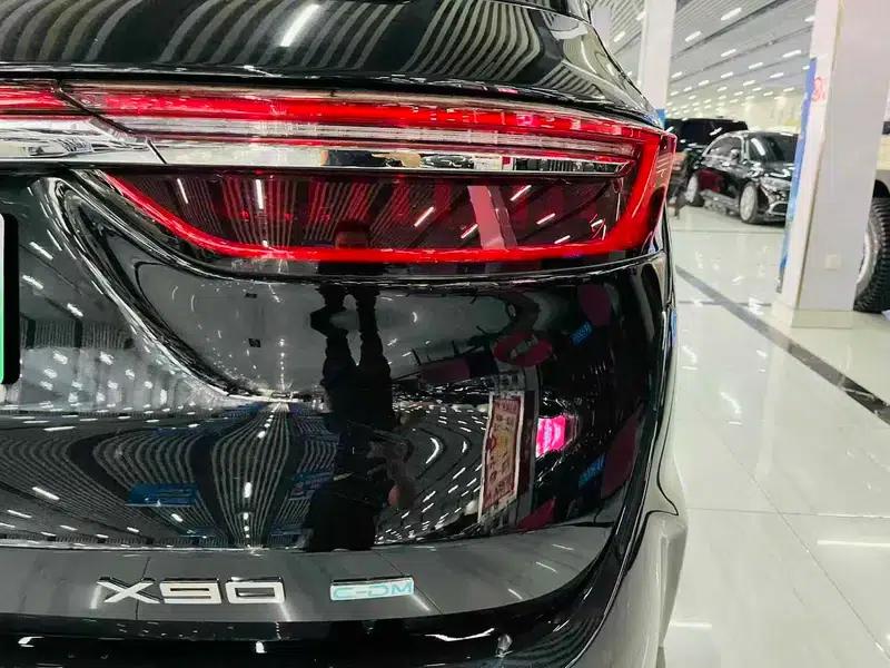Jetour X90 C-DM 2025 1.5TD DHT Elite Edition — миниатюра 9
