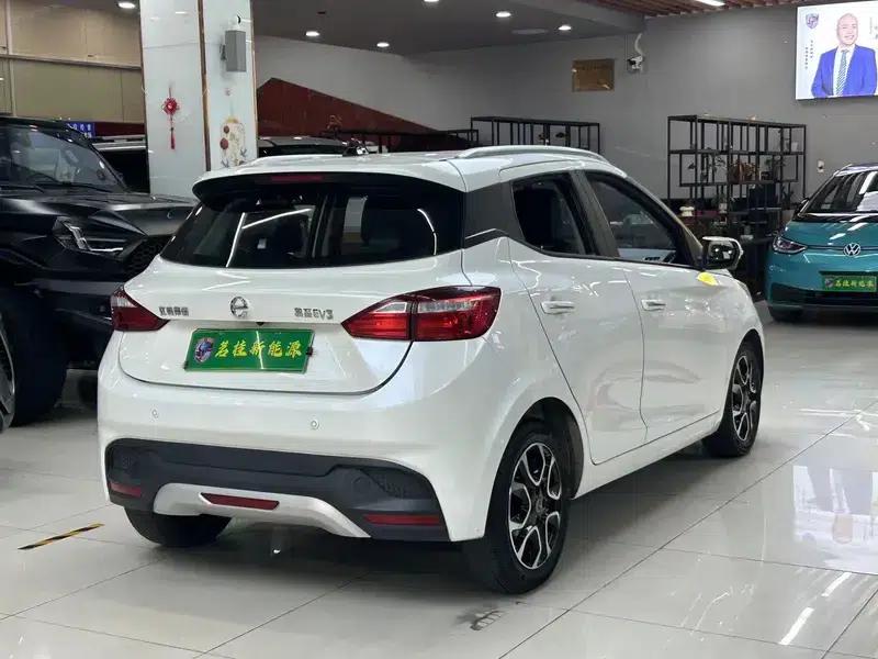 Yizhi EV3 2019 Cool Run Edition — миниатюра 6