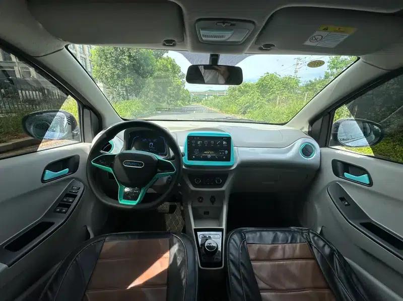 Yizhi EV2 2024 PLUS Comfort Model — миниатюра 7