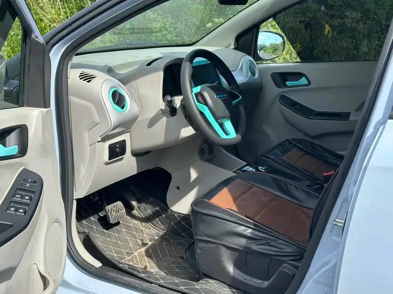 Yizhi EV2 2024 PLUS Comfort Model — миниатюра 8