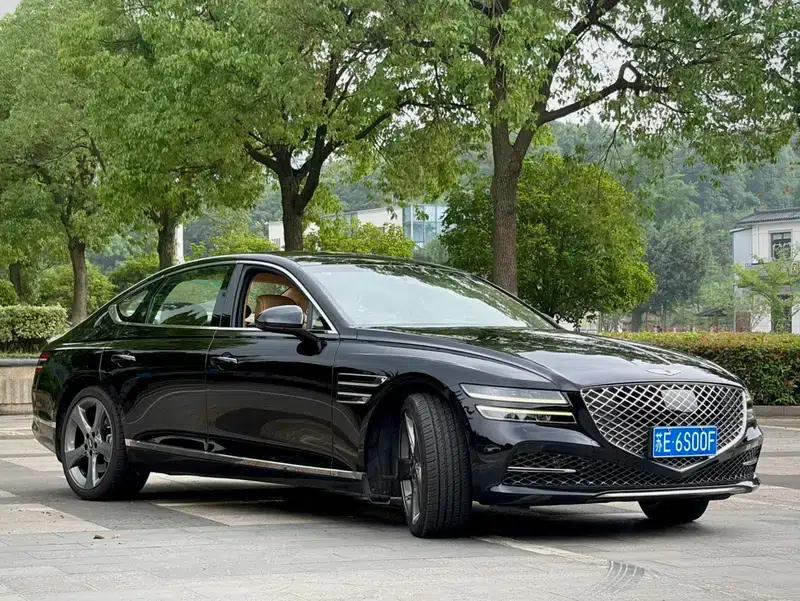 Genesis G80 2023 2.5T 2WD Flagship Edition — миниатюра 18