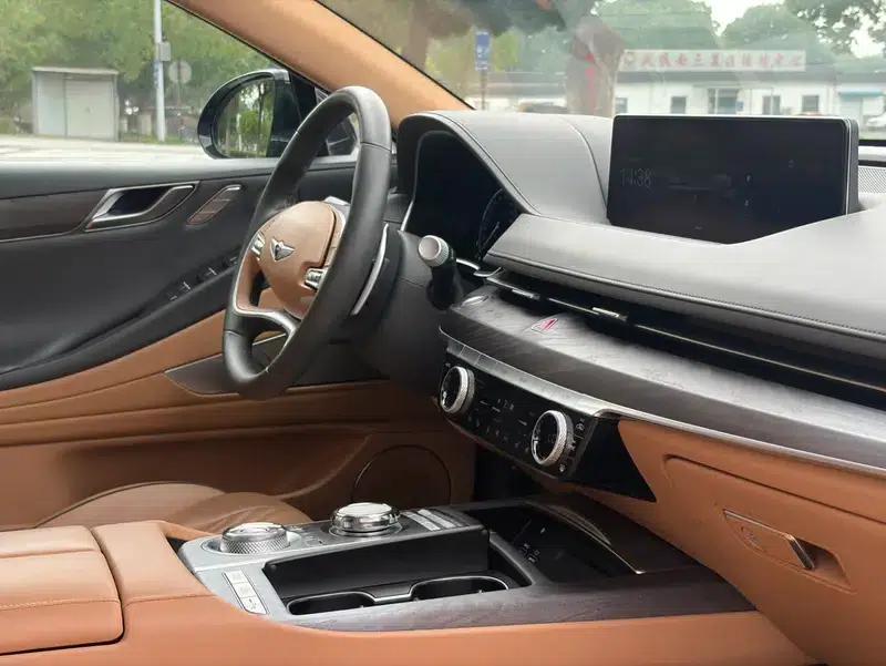 Genesis G80 2023 2.5T 2WD Flagship Edition — миниатюра 27