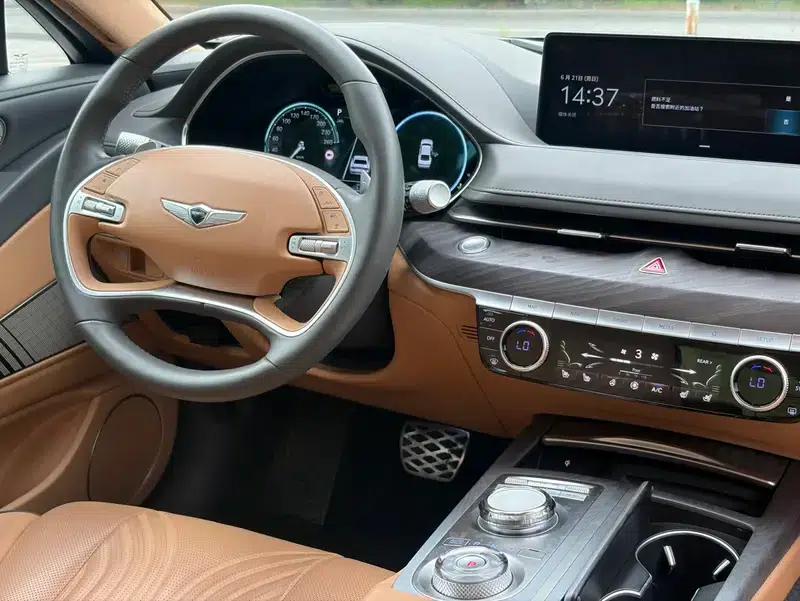 Genesis G80 2023 2.5T 2WD Flagship Edition — миниатюра 31