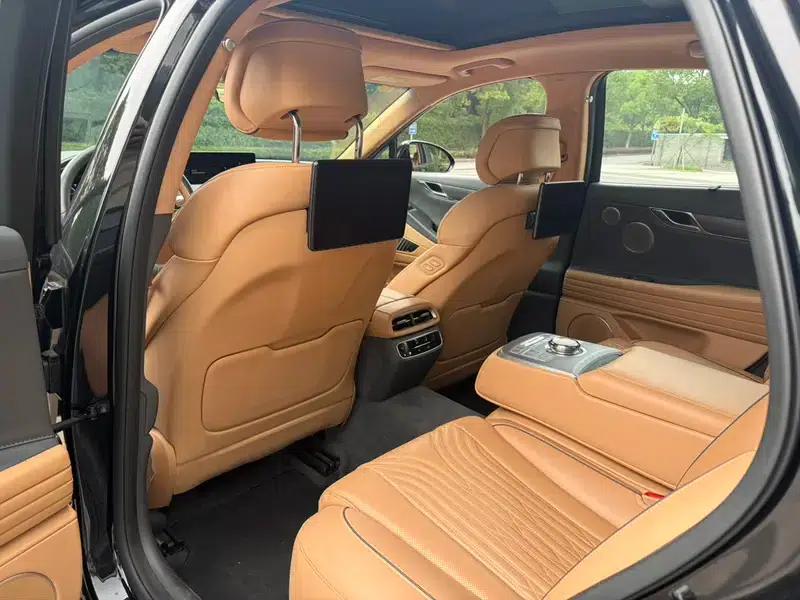 Genesis G80 2023 2.5T 2WD Flagship Edition — миниатюра 39