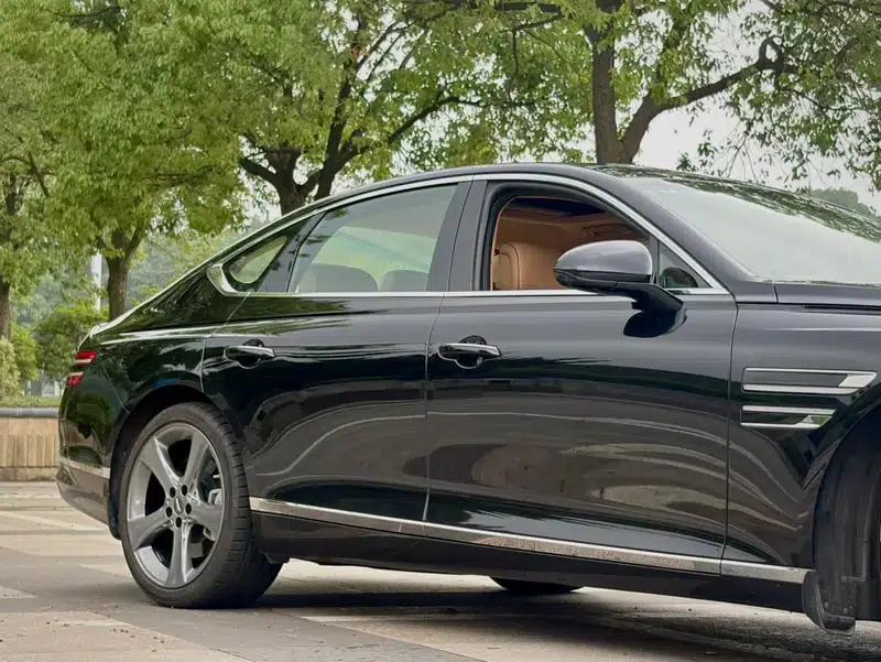 Genesis G80 2023 2.5T 2WD Flagship Edition — миниатюра 6