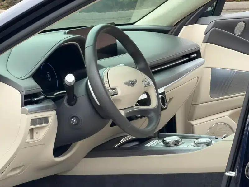 Genesis G80 2023 2.5T 2WD Flagship Edition — миниатюра 22