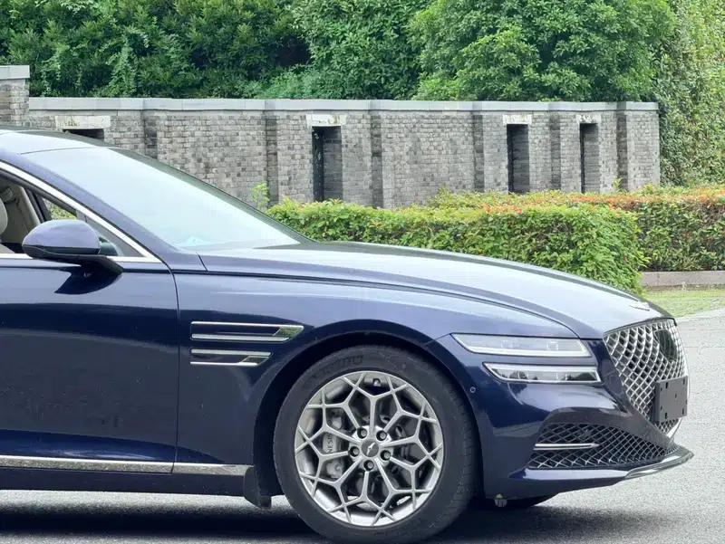 Genesis G80 2023 2.5T 2WD Flagship Edition — миниатюра 9