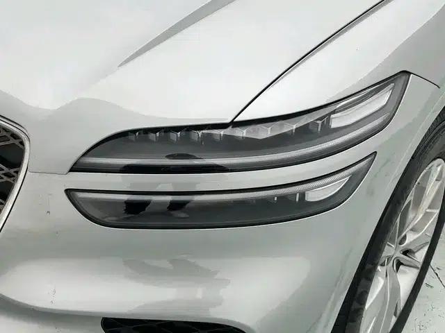 Genesis GV70 2025 2.5T Rear-Wheel Drive Luxury Edition — миниатюра 12